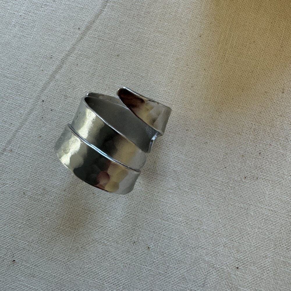 Brand new silver plated ring